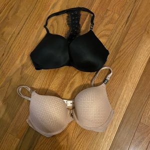Two new Victoria secret bras 32 D
